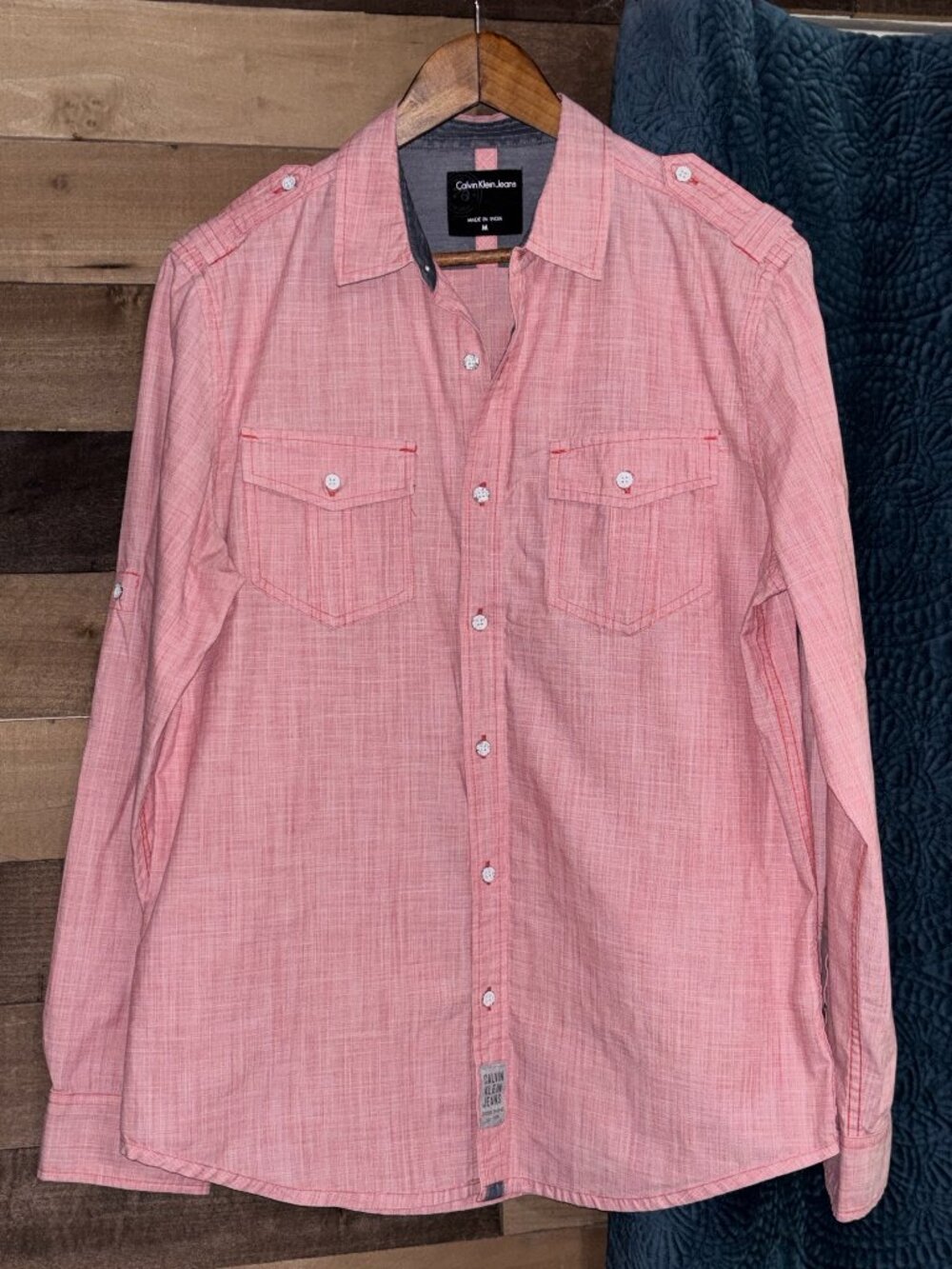 Calvin Klein Jeans Men's Size M Red Heather Roll Tab Long Sleeve Button Shirt